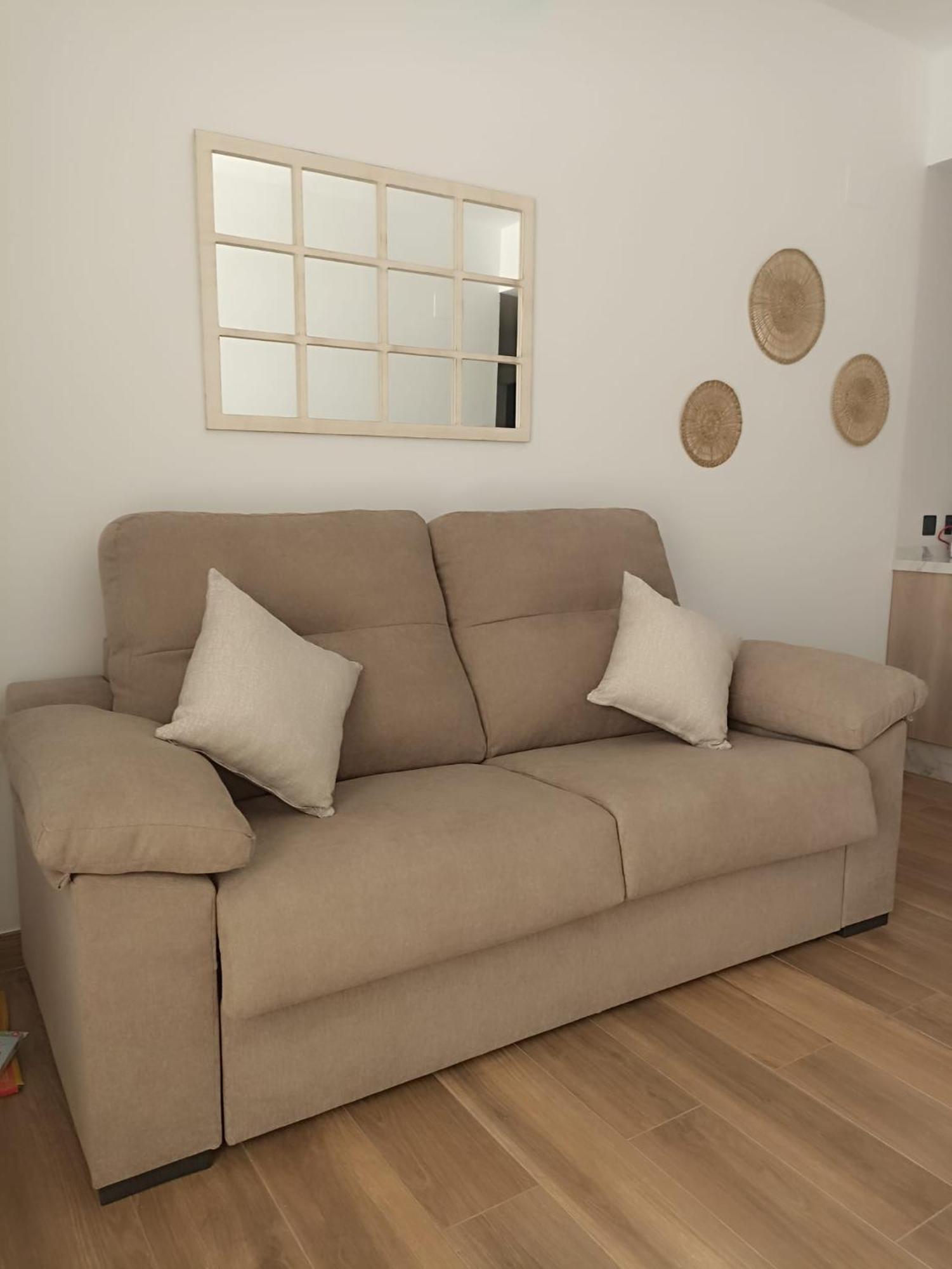 Apartamento Nuevo Centrico Con Aparcamiento Privado Incluido Alcala de Guadaira Exterior photo